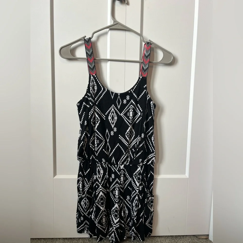 Romper - Picture 1 of 1